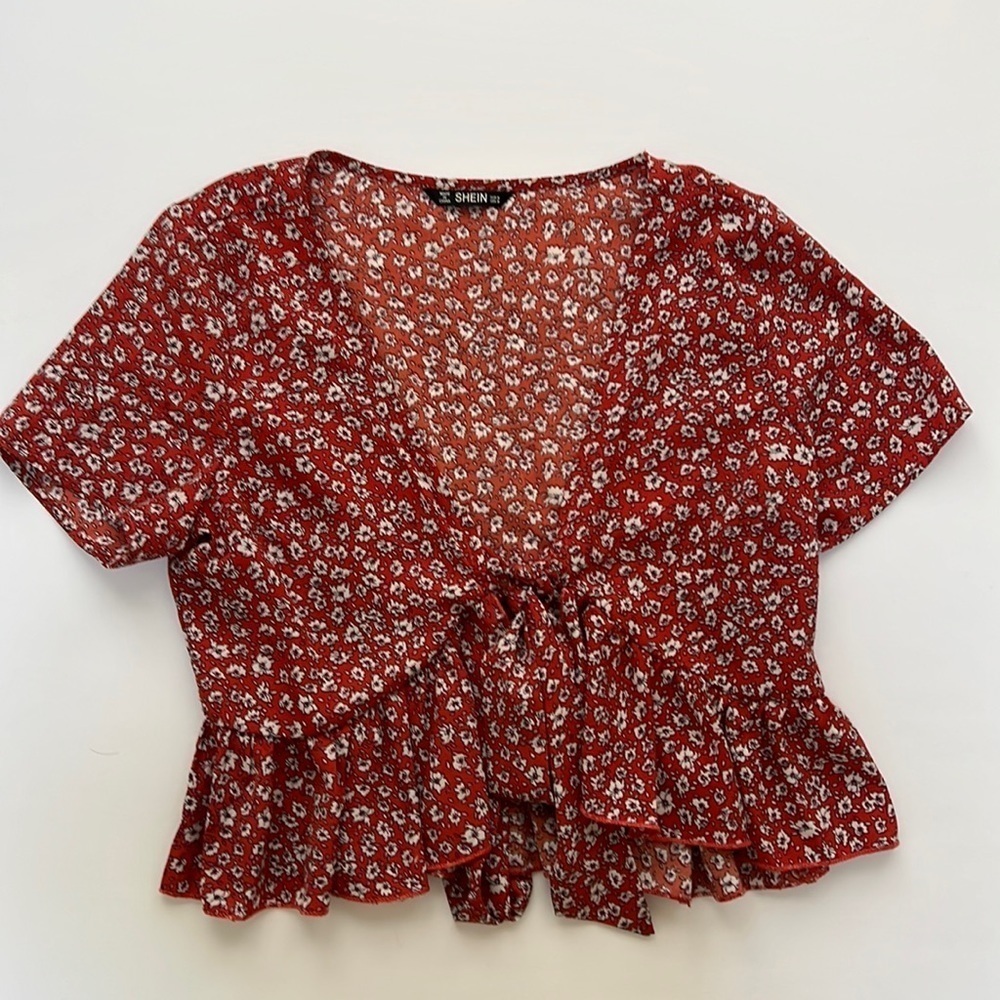 Shein short sleeve tie front red & white floral blouse size M